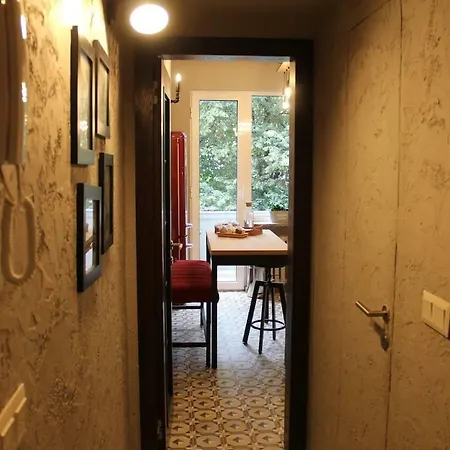 Centrally Located Designer Apartment